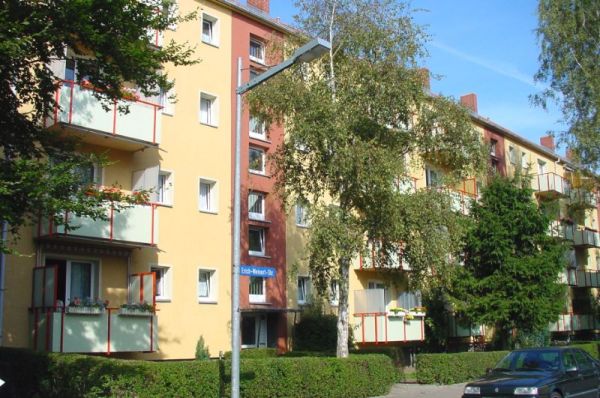 Wohnen in der Weststadt: 2-Zimmer-Wohnung mit Tageslichtbad - Photo 1
